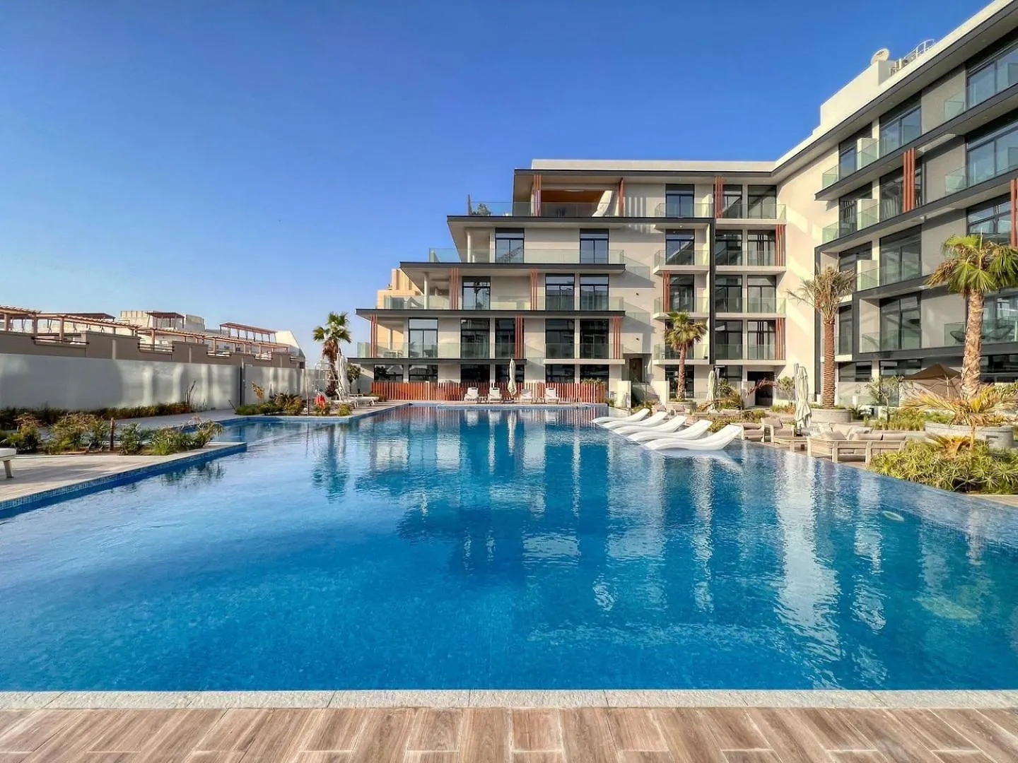 Guestready - Glamorous Retreat In Jvc Dubai Apartment