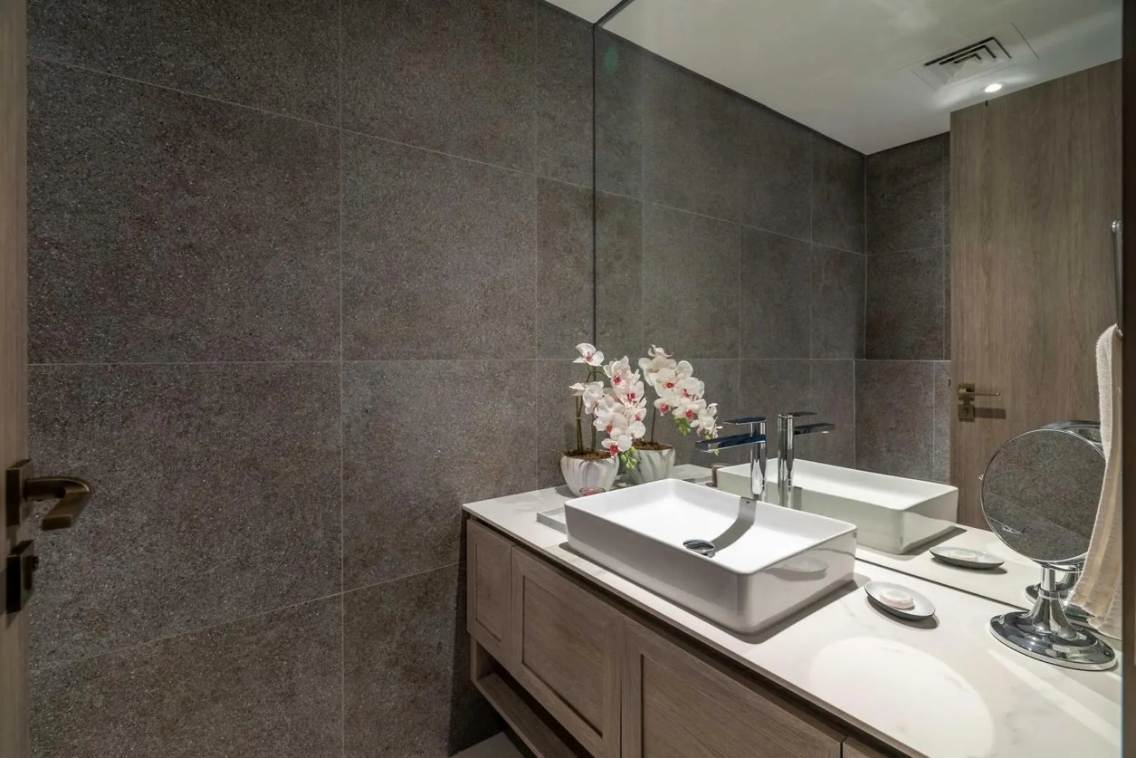 شقة Guestready - Glamorous Retreat In Jvc دبي